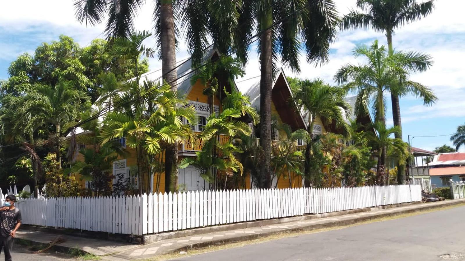 Yellow Houses Bocas بوكاس تاون المظهر الخارجي الصورة